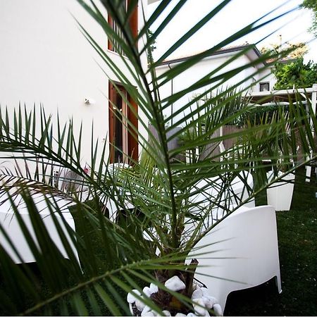 Casa Mia Apartment Desenzano del Garda Exterior photo